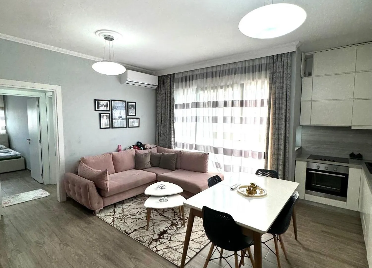 Apartment Tirana Apartamant 2 Bedroom Albania